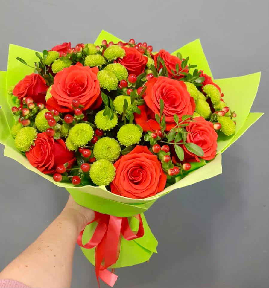 Букет цветов из: Хризантемы и Розы в Верее Раменского района