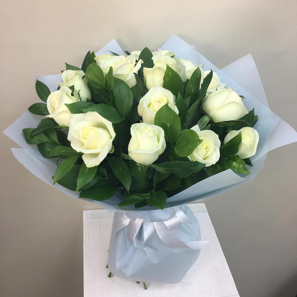 Букет 15 Белых роз Проуд в Верее Раменского района