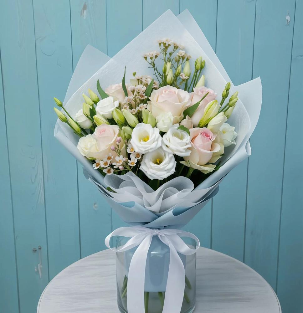 Букет цветов из: Розы и Лизиантусы в Верее Раменского района