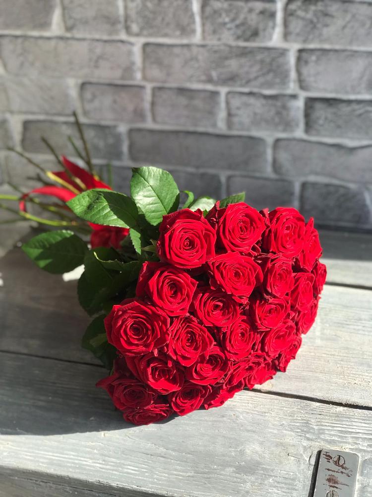 Букет Красные розы Фридом в Верее Раменского района