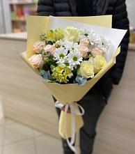 Букет цветов из:  Альстромерии, Розы и Хризантемы в Верее Раменского района