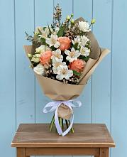 Букет цветов из:  Альстромерии, Лизиантусы, Розы и Хризантемы #REPLACE_PRED# Верее Раменского района