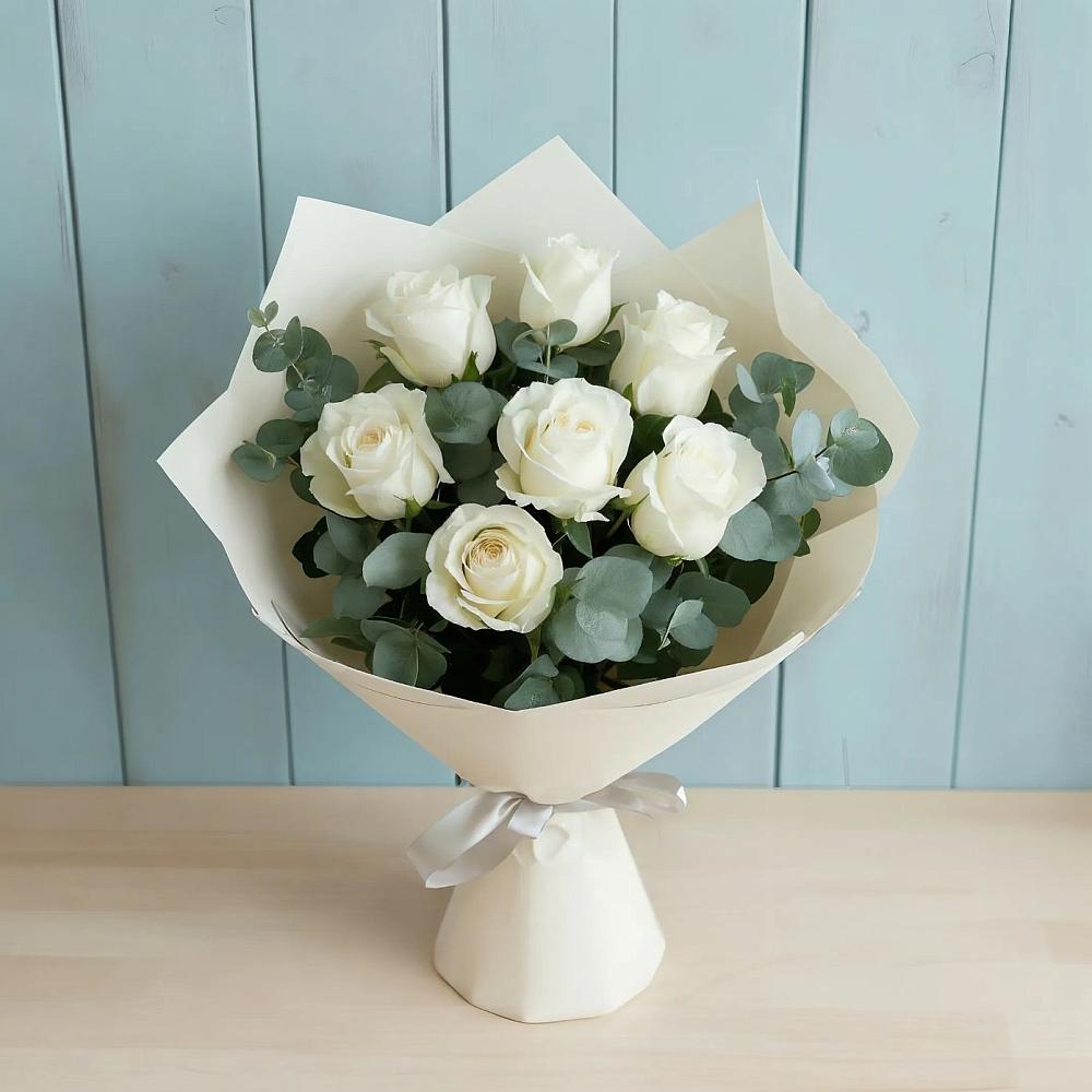 Букет Белые розы в Эвкалипте в Верее Раменского района