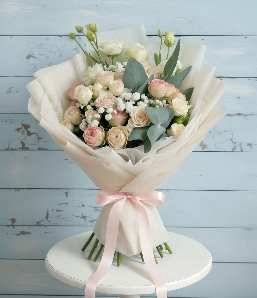 Букет цветов из: Розы и Лизиантусы в Верее Раменского района