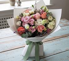 Букет цветов из:  Розы, Лизиантусы и Гвоздики в Верее Раменского района