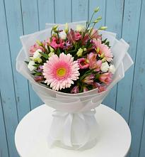 Букет цветов из:  Герберы, Альстромерии и Лизиантусы в Верее Раменского района